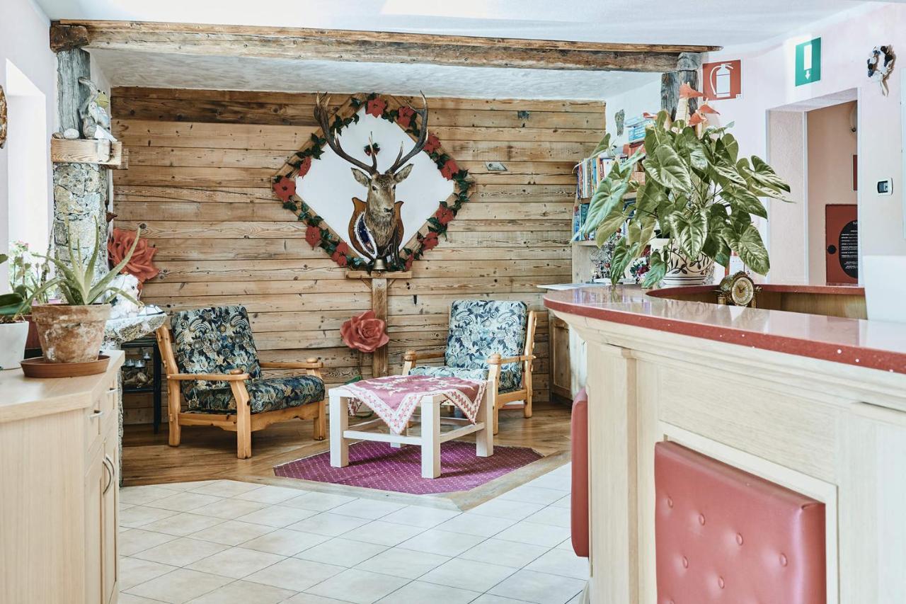 Hotel 2000 Livigno Exterior foto